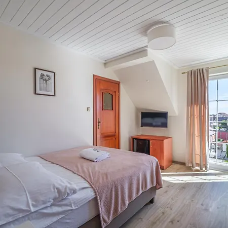 Baltica Homestay *